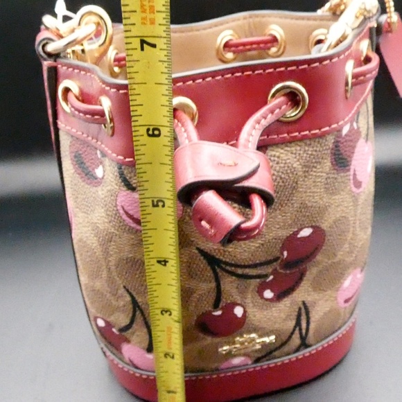 Coach Mini Bucket Bag/Wristlet in Tan Cherry Pattern - Picture 4 of 4